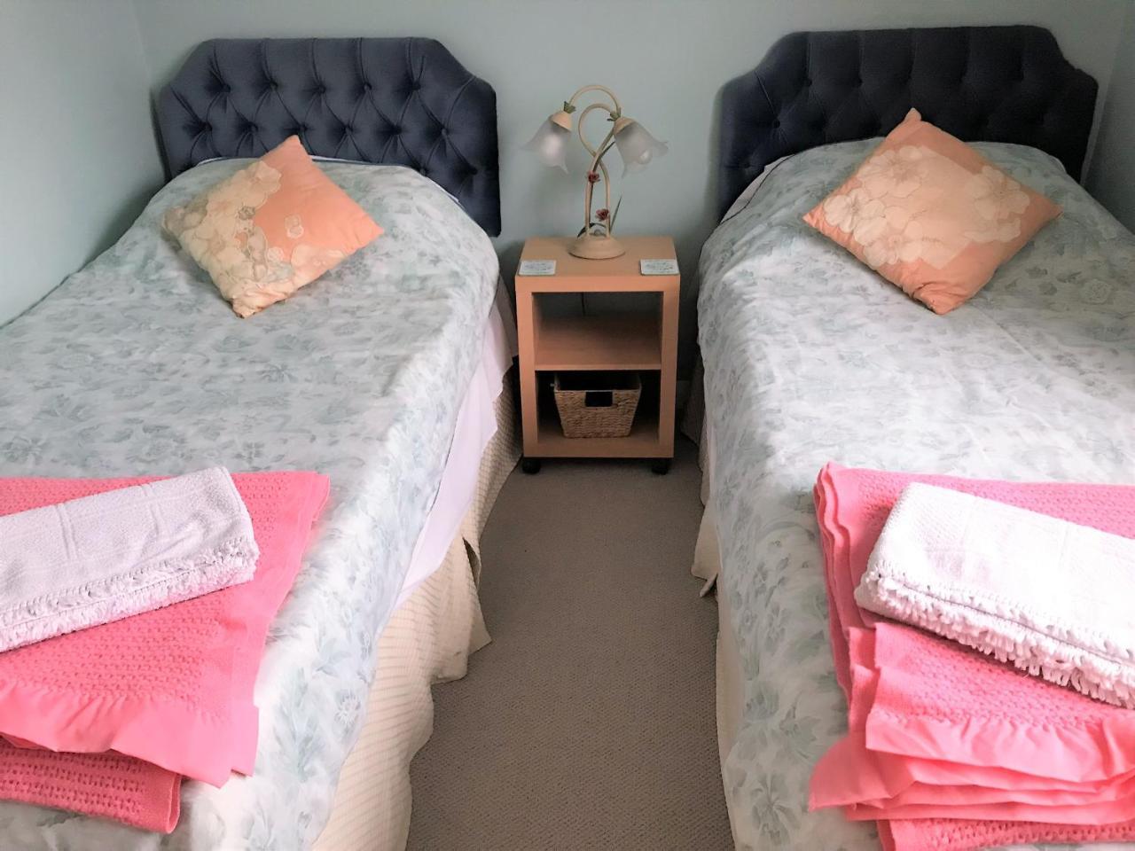 High View B&B Kennington  ภายนอก รูปภาพ